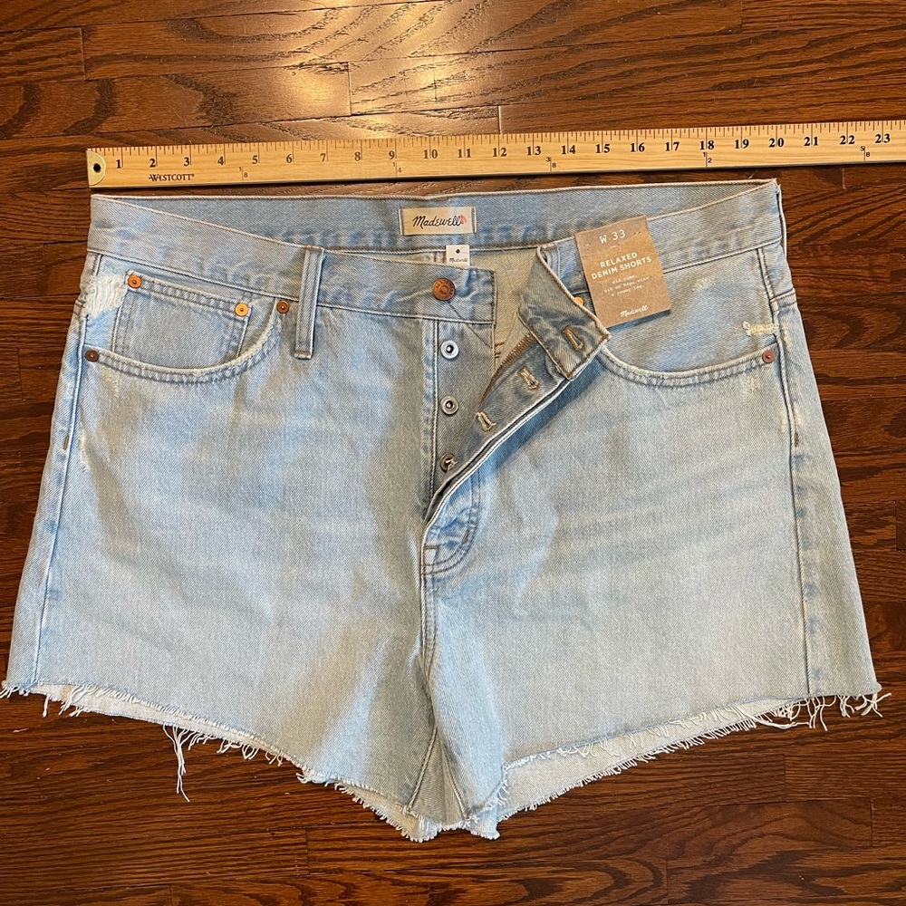 Madewell button fly denim relaxed shorts.  Size 33.  NWT